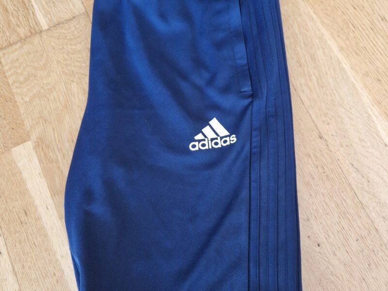 Adidas kelnės